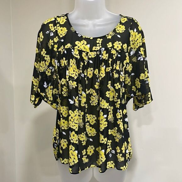 Michael Kors Tops - NWOT Michael Kors black and yellow floral shell oversized blouse.  Size XS